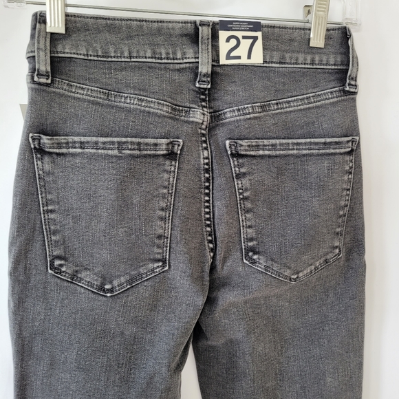 Gap 27/4 NWT Super Skinny Contoured Waistband Super Stretch Washed Black Jeans - Picture 4 of 9